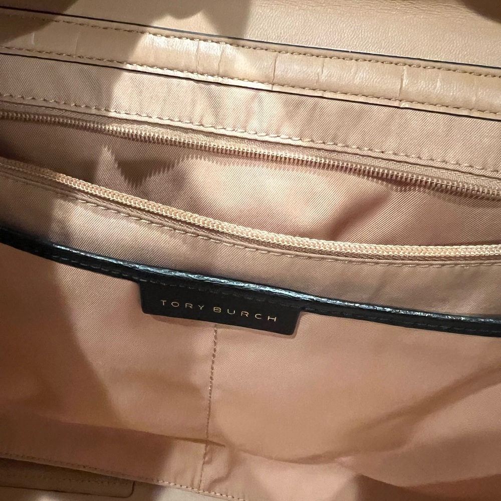 Like New Tory Burch Tote - Picture 6 of 9